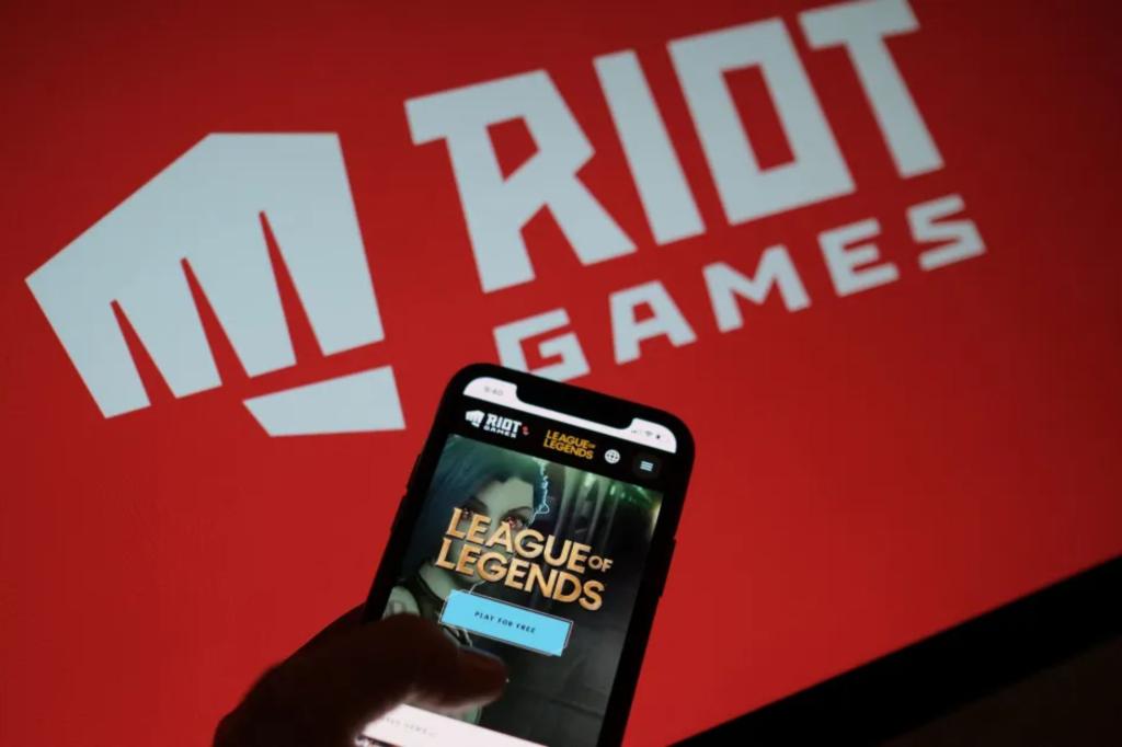 Actors' union calls 'League of Legends' video game maker on strike — here's why